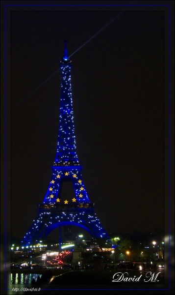 1_La_Tour_Eiffel_scintille.jpg