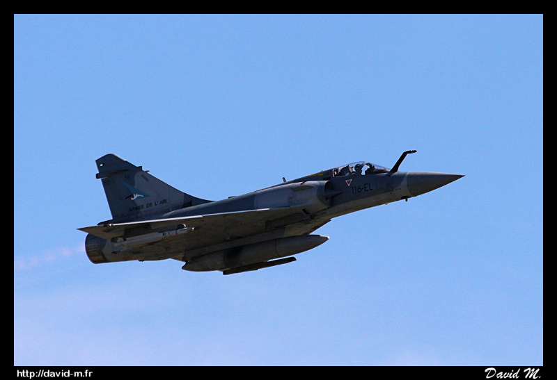 Mirage_2000-5_-_Escadron_1_2_Cigognes_01.jpg